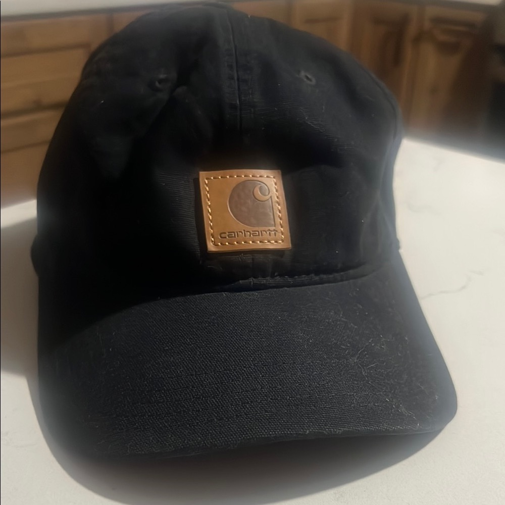 Carhartt Black Cap with Leather Patch, like new. Unisex